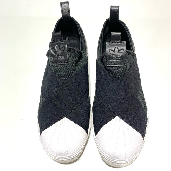 Adidas (Men 6.5 / Women’s 7.5)